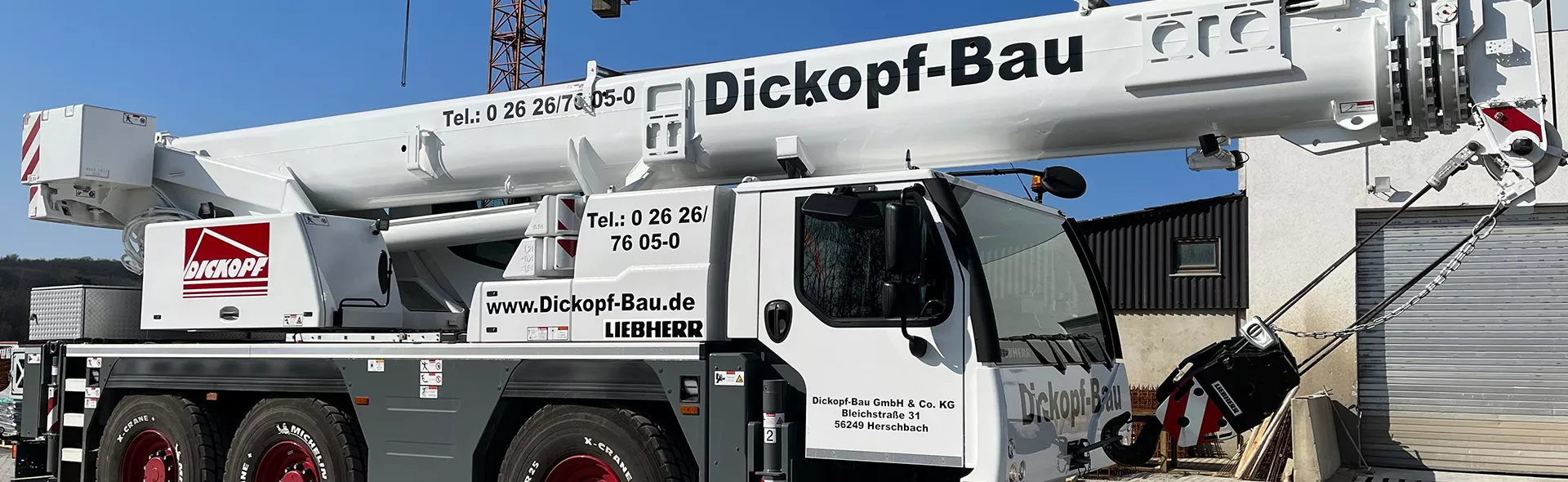 Kranwagen Mobilkran Verleih Kranwagenverleih Dickopf-Bau