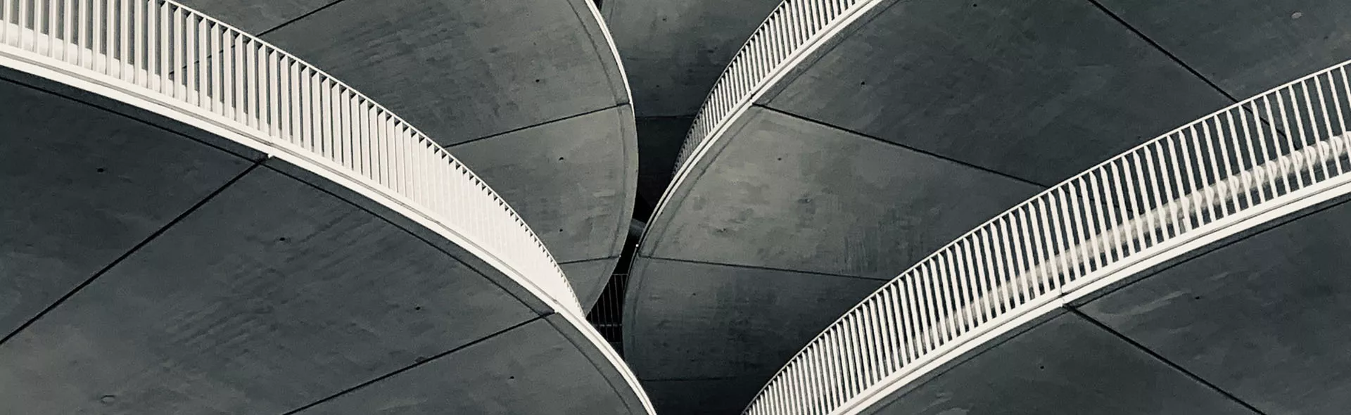 Parkhaus Geländer Beton
