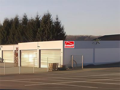 1974  Neubau Lager- und Fahrzeughalle
