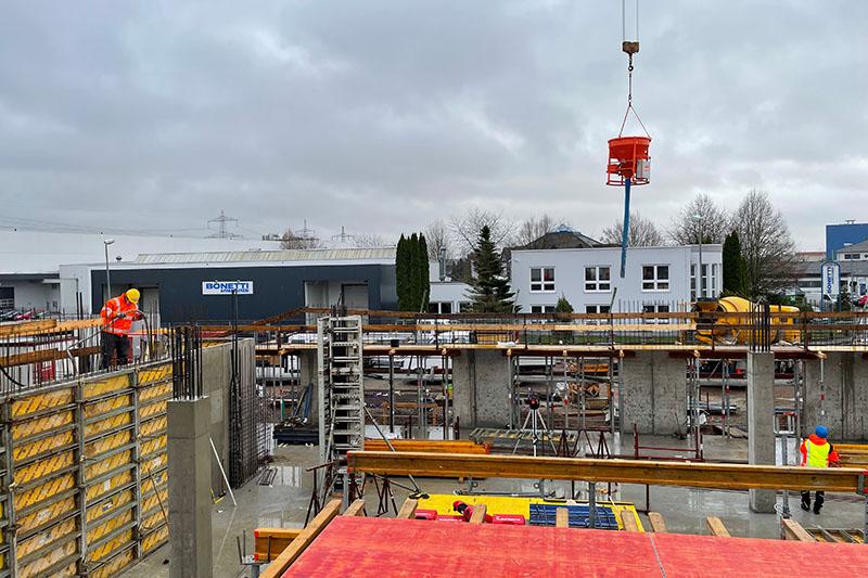 Industriebau Gewerbebau Kran AMEFA Limburg