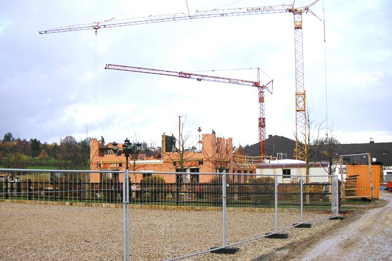 Einfamilienhaus Baustelle Kran Kronberg
