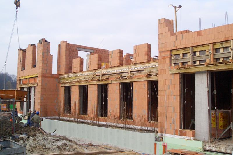 Einfamilienhaus Baustelle Kran Kronberg
